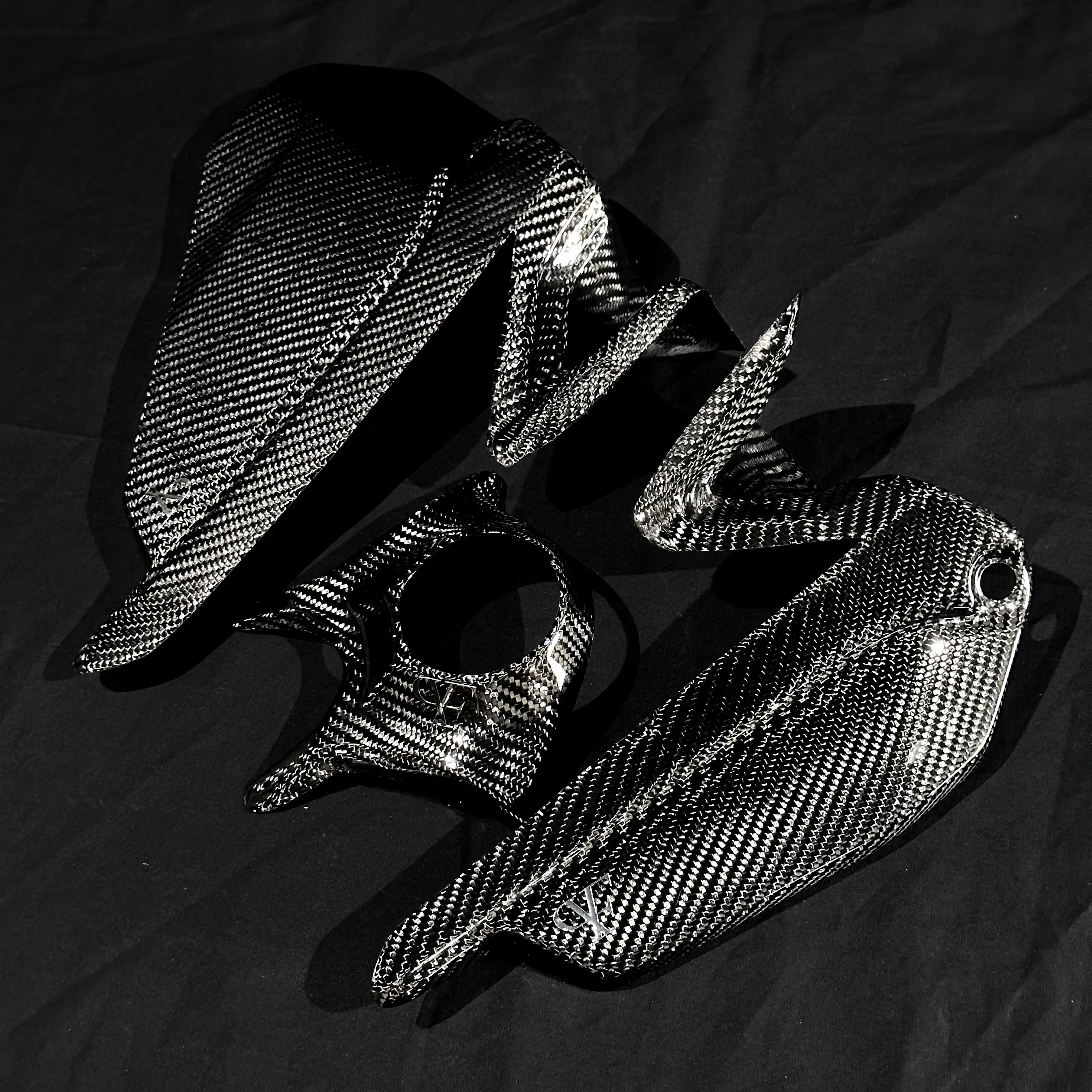 Husqvarna/Husaberg 125/250/300/350/450/501 Carbon Fiber Tank Cover Set 2013-2014-2015-2016